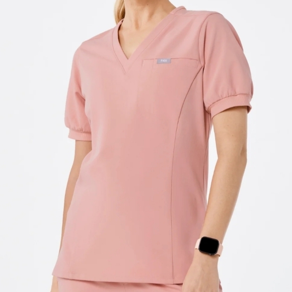 Figs Tops - Figs Peridot Puff Sleeve Sleeve Scrub Top In Pink Sand